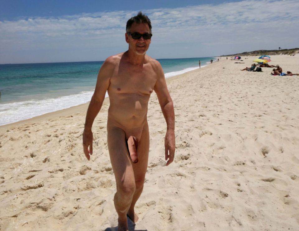 True nudist flashing on the beach