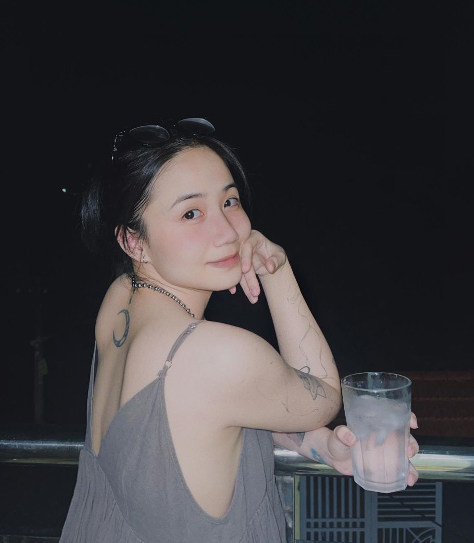 Asian Vietnam Girl Tattoo - Lại Nguyễn Quỳnh Vy