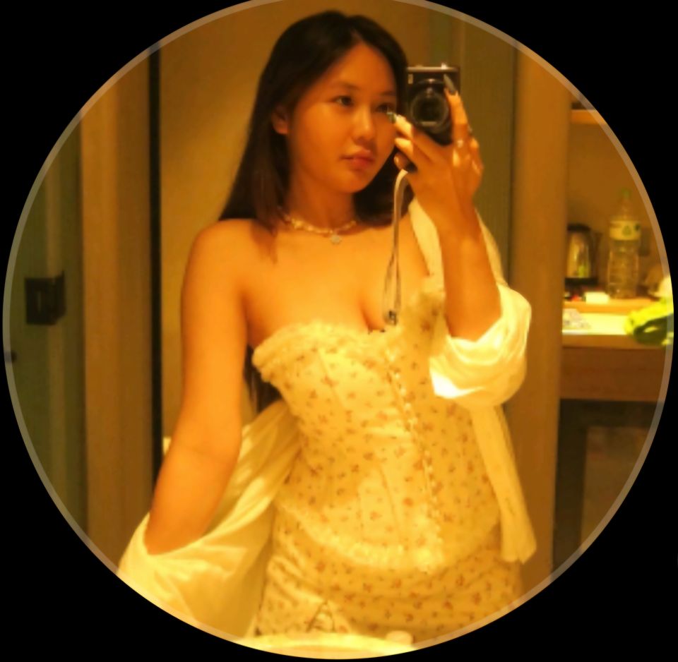 Asian Vietnam Girl Selfie - Đinh Thị Kim Ngọc