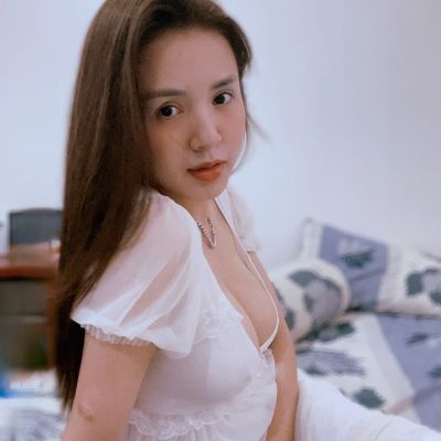 Asian Vietnam Girl Selfie - DJ Kiều Max