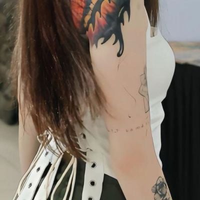 Asian Vietnam Girl Tattoo - Lại Nguyễn Quỳnh Vy