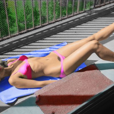 Andreaslut hairy bikini balcony slut