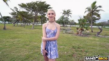 Jane Wilde - 19 Year Old Beauty Hops