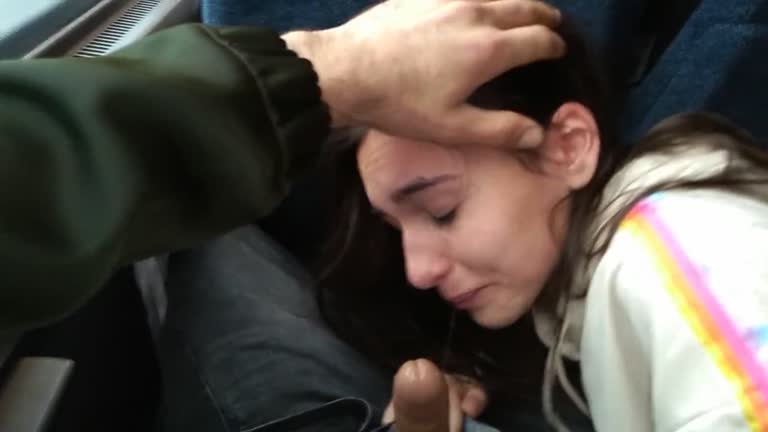 19 Year Old Girl Makes Blowjob In Public Bus