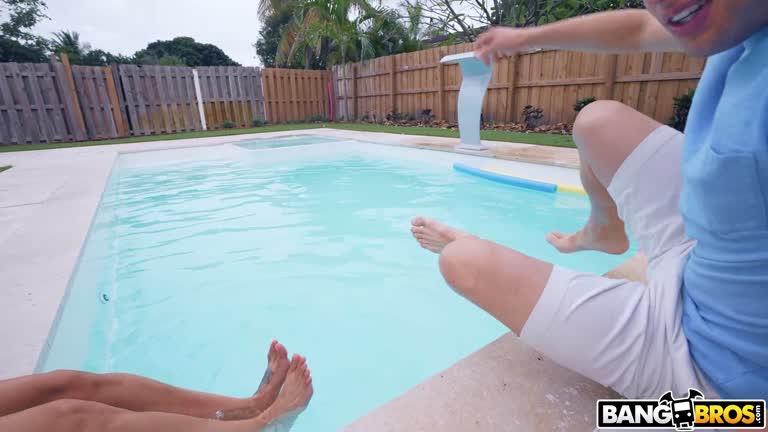 Neighbor MILF Poolside Creampie