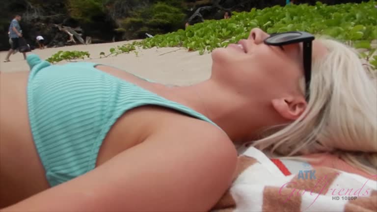 ATK Girlfriends - Elsa Jean - Hawaii 9/10