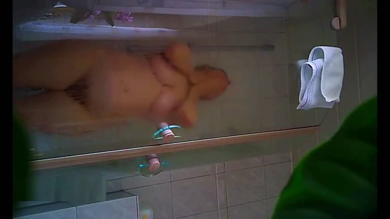 Mom's Great Full Body Spied In The Shower