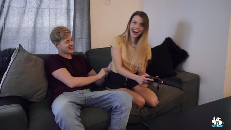 Jamie Young - Cute Gamer Girl Gets Creampied By Her Boyfriend