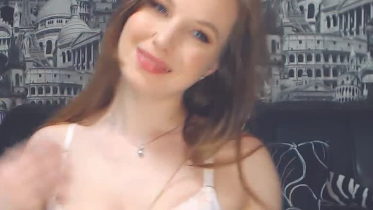 Stunning Blonde Relaxing Pleasurable Webcam Show