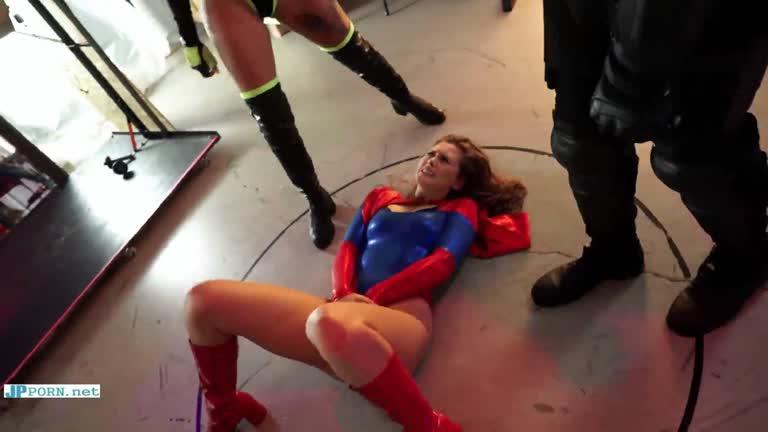 Lucia Superheroine Imperiled