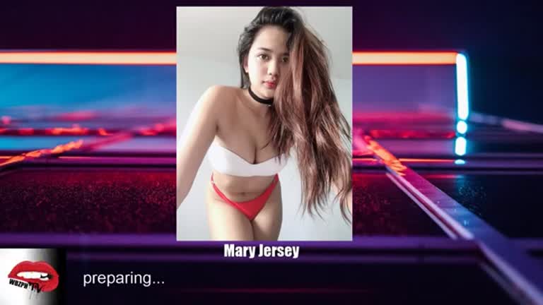 Wild Interview:Pinay  Mary Jersey