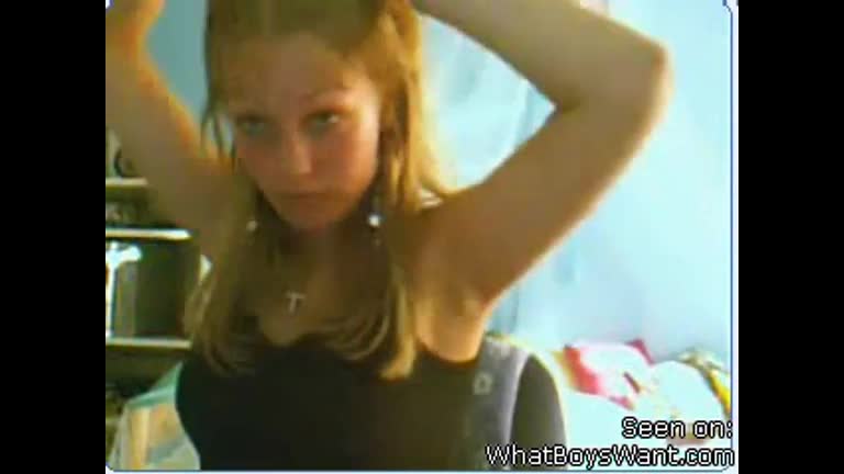 Sex-hungry Teen Cutie Showing Her Tits
