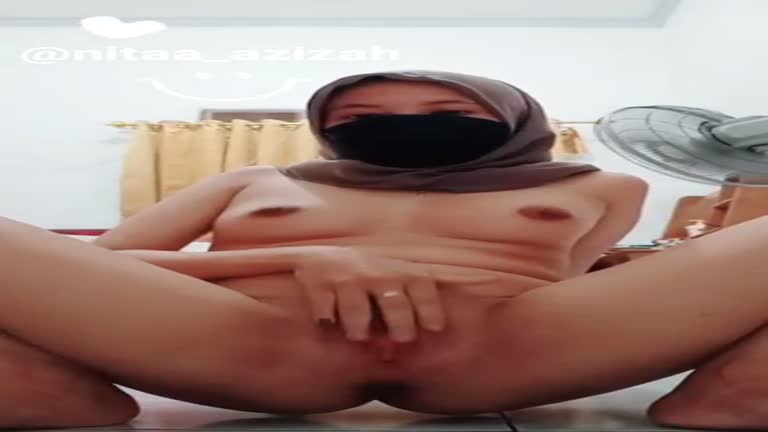 Hijab Show Cam Masturbation