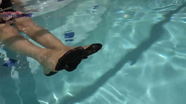 Femdom Foot With GoddessSusi Free Sex Cam To Cam Inside A Warm Pool In Her Stockings And Collar