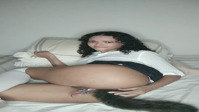 Negra Colegial Em Masturbação Anal