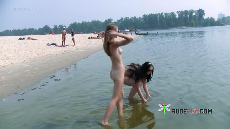 Nudist Teen With Slim Body Is Enjoying The Sun