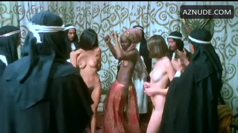 Laura Gemser In Emanuelle In Bangkok (1977)