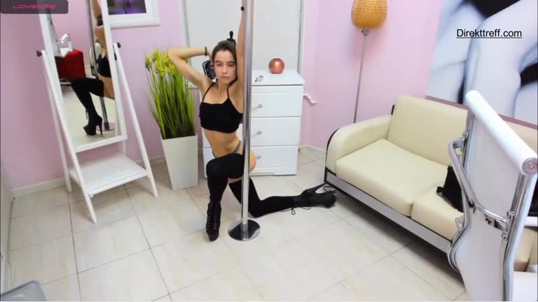 Skinny German Pole Dance Teen Cam