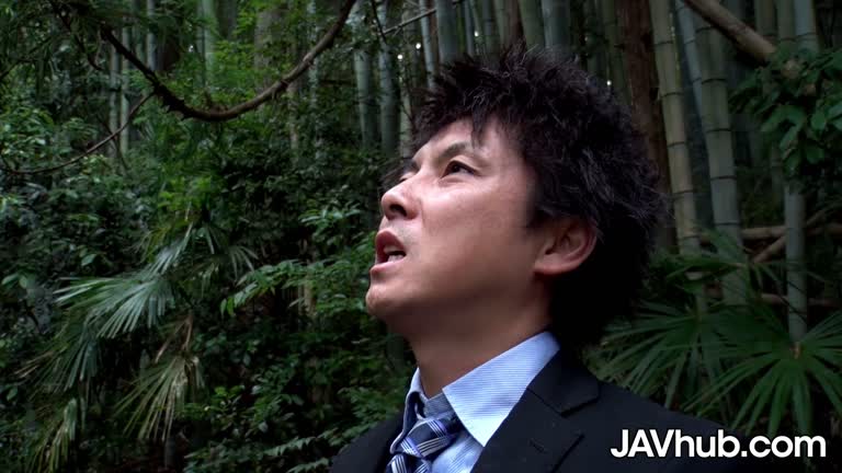 JAVHUB Hikari Gets Creampied Outside In The Woods