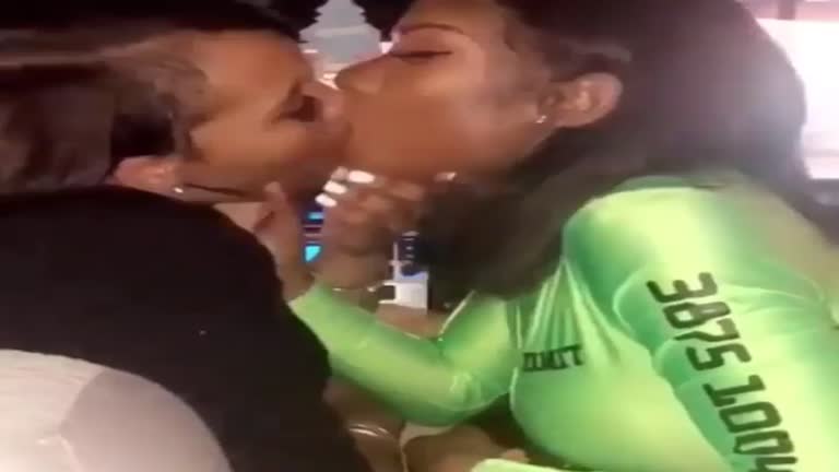 A Sample Of Ebony Lesbians