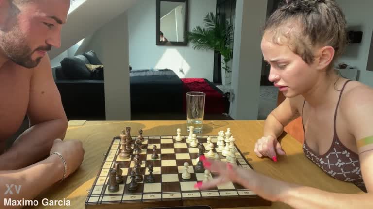 Geisha Kyd Loses In Chess