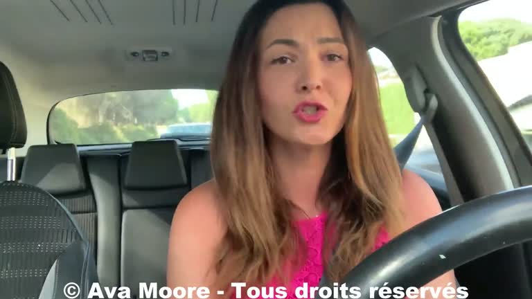 Ava Moore - Bukkake Sur La Plage De La Baie Des Cochons Au Cap D'Agde