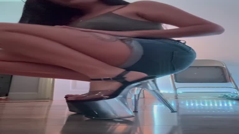 For The Heels Lovers, Melody K In Heels 5