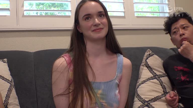 Hazel Moore- A Female College Student Who Just Lost Her Love After Being Picked Up In Los Angeles Makes Her AV Debut