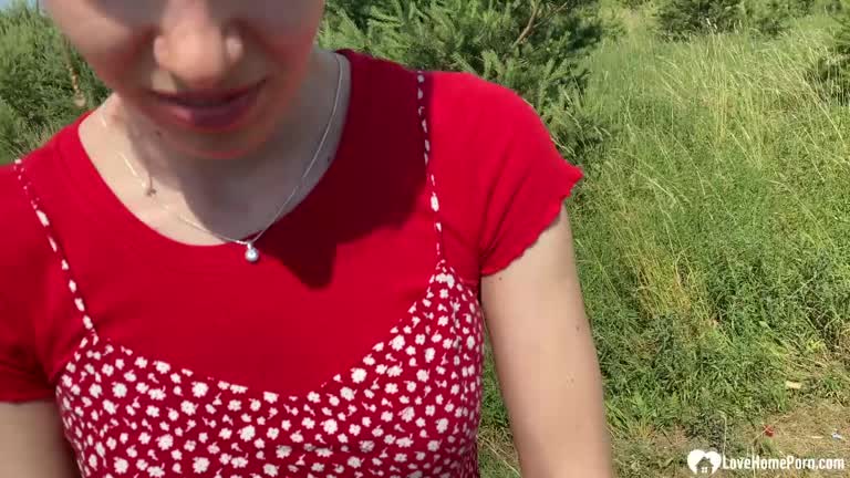 Quick Blowjob During An Outdoor Hiking Trip