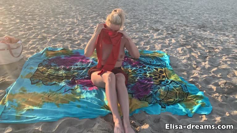 Elisa Dreams - Sex Challenge 2019 - Masturbation -Blowjobs And Cumshots On The Beach 21.08.2020