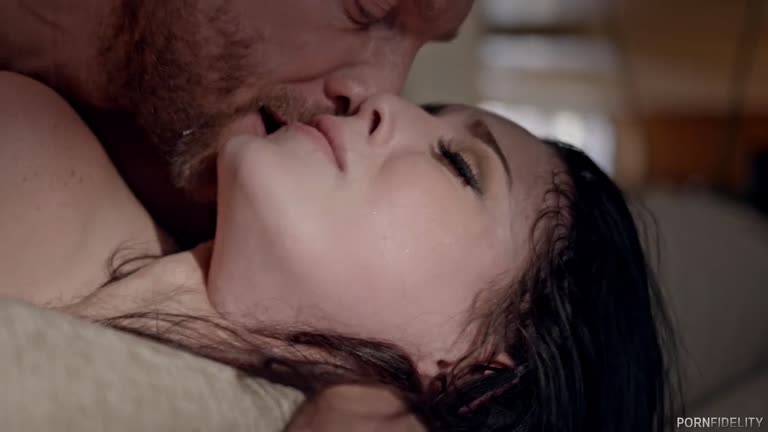 Noelle Easton - Romantic Aggression