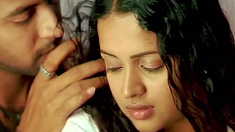 Indian Actress Bhavana Hot