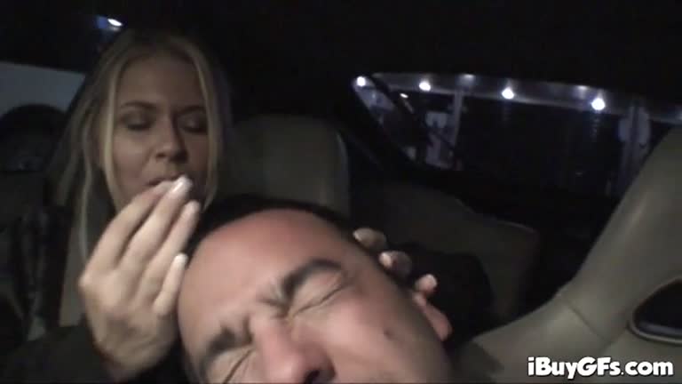 Riley Evans Sucks Dick In The Back Of A Car