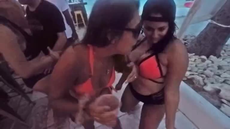 Hot Bikini Girl Cucks