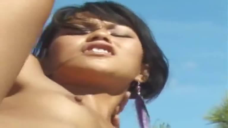 Lady Mai Fucking On The Beach