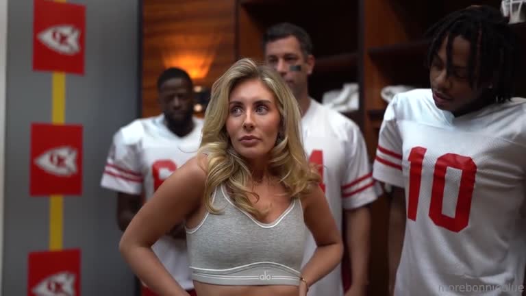 Bonnie Blue- British Cumslut Fucking 10 NFL Players Gangbang