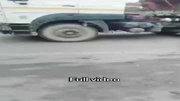 Ho kya Raha idhar? What is happening here?