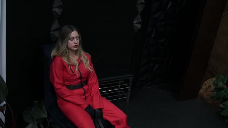 MCKENZIE VS LUCY - ENERGY VAMPIRE