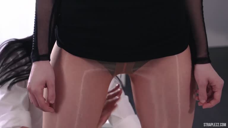 Lesbian Strapon In Pantyhose Mia Jia Lissa