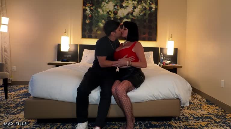 VISITING MY GILF GRANDMA RITA DANIELS TURNS NAUGHTY