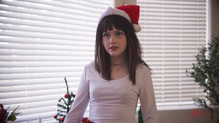 Holly Etc