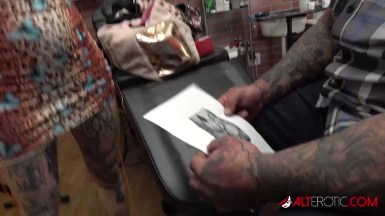 River Dawn Ink Sucks Cock After Her New Pussy Tattoo