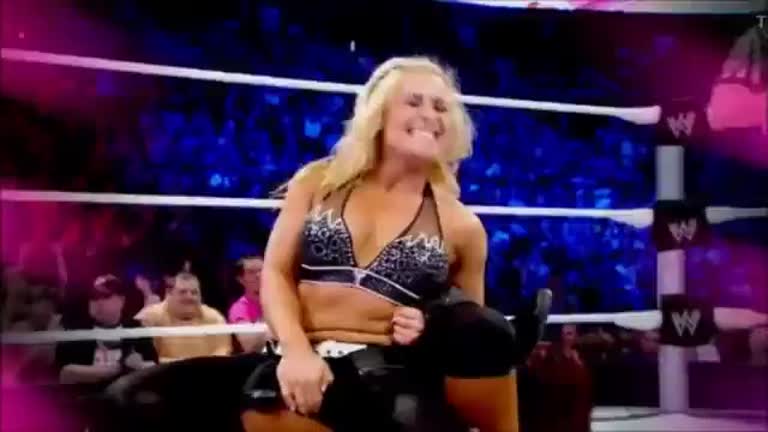 WWE NATALYA